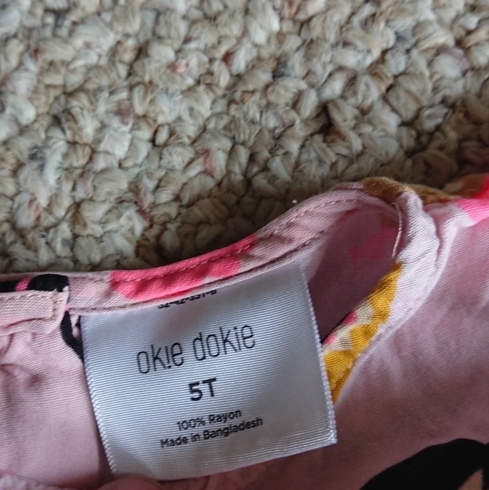 Okie Doki Adorable Pink top & shorts Set size 5T